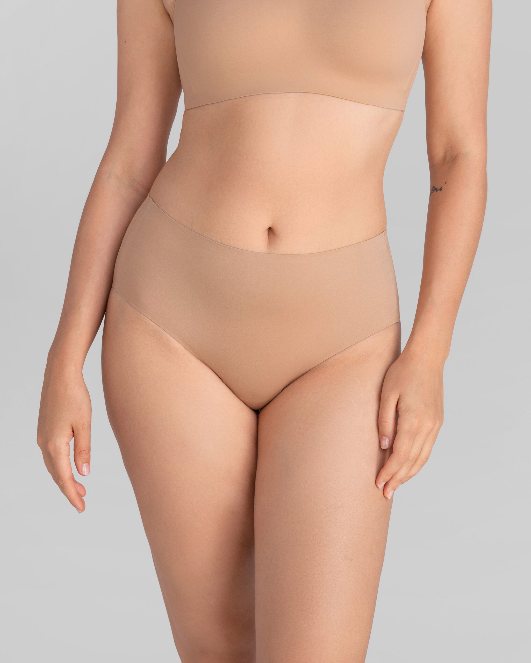 22_softform_HR_brief-sand-M-Elle_1514_R1-no-logo